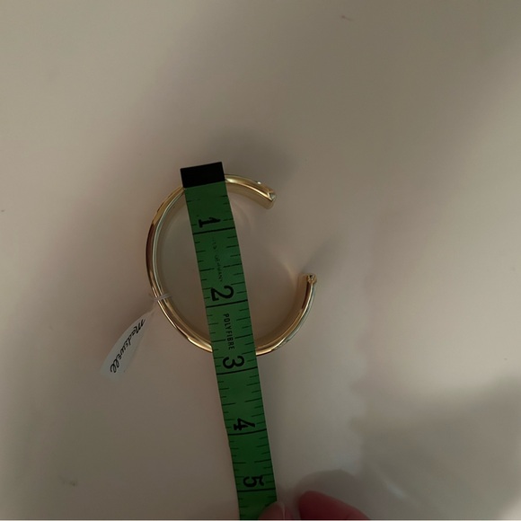 NWT Madewell Sculptural Statement Cuff Bracelet Pale Gold - Picture 5 of 5